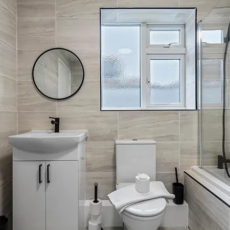 29 Carleton Street Newly Refurbished 2-bed Terraced In Pass The Keys Σπίτι διακοπών